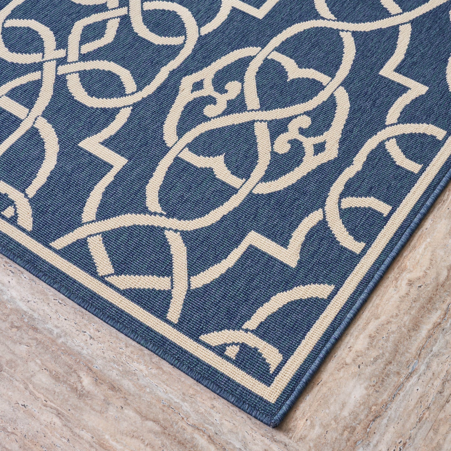 Oamwrae Blue Vintage Area Rug 5'3" X 7'6"