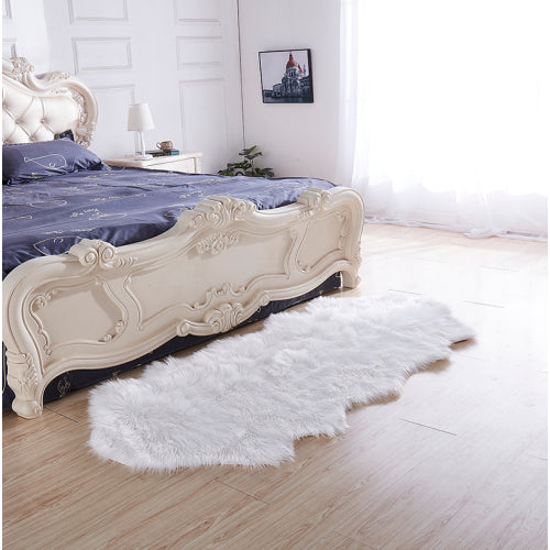 Oamwrae Hand-Tufted Faux Fur Sheepskin Area Rug