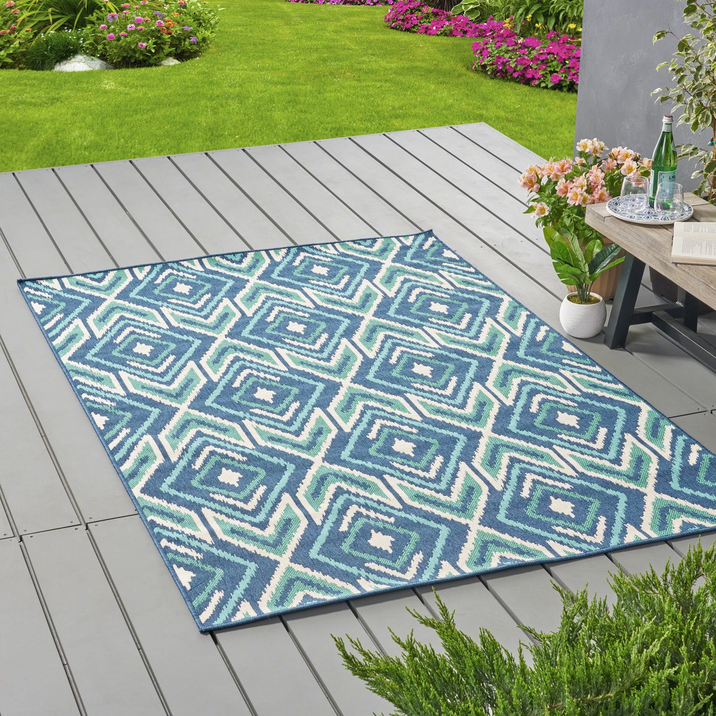 Oamwrae Diamond Grid Area Rug 5'3" X 7'6"