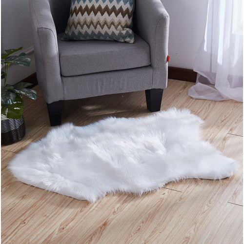 Oamwrae Hand-Tufted Faux Fur Sheepskin Area Rug