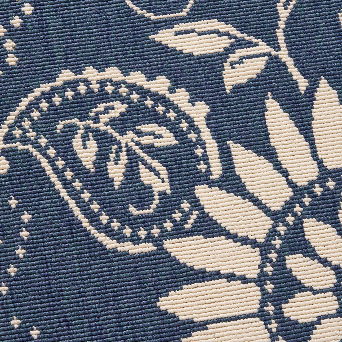Oamwrae Blue Patterned Area Rug 5'3" X 7'