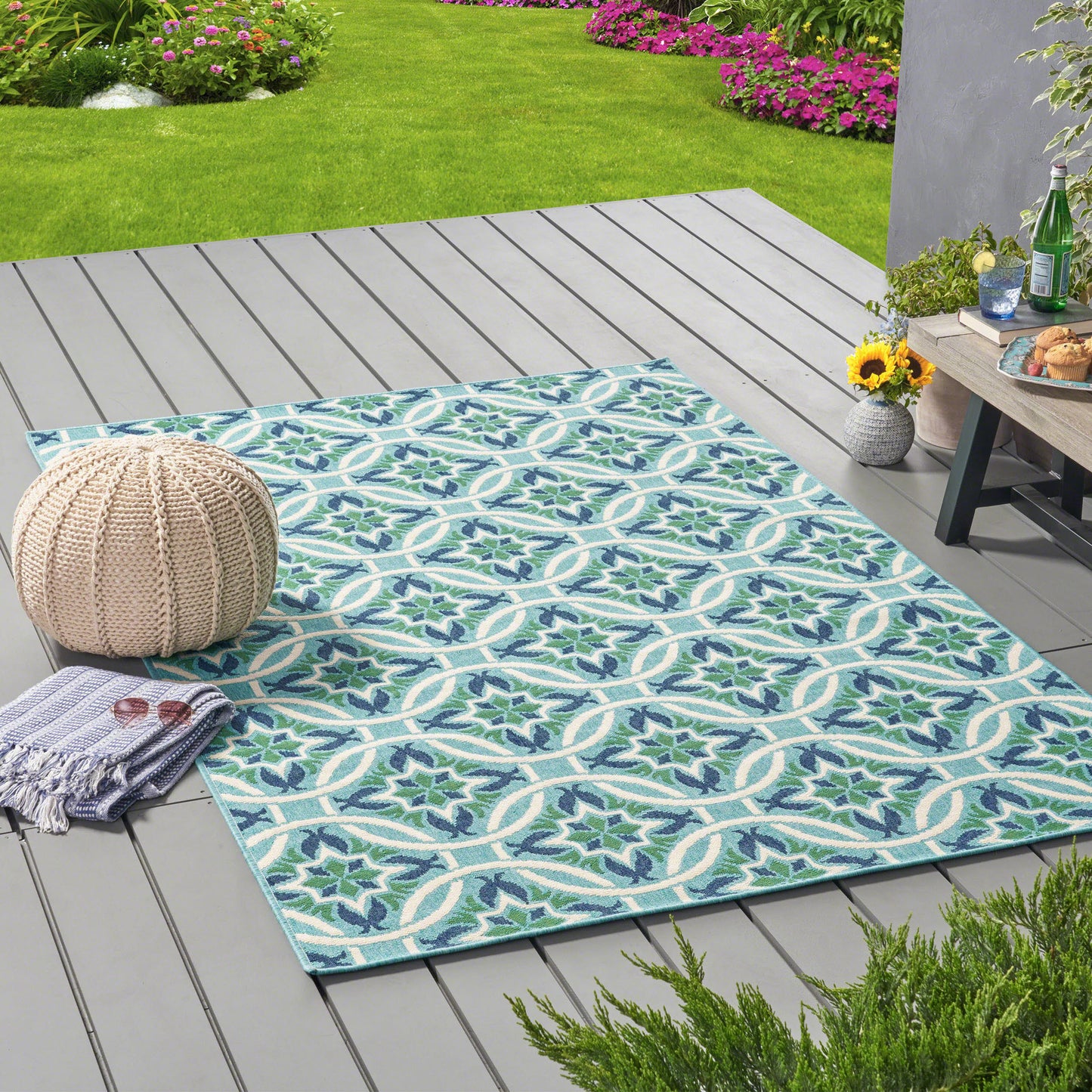 Oamwrae Blue and Green Flowers Area Rug 5'3" X 7'6"